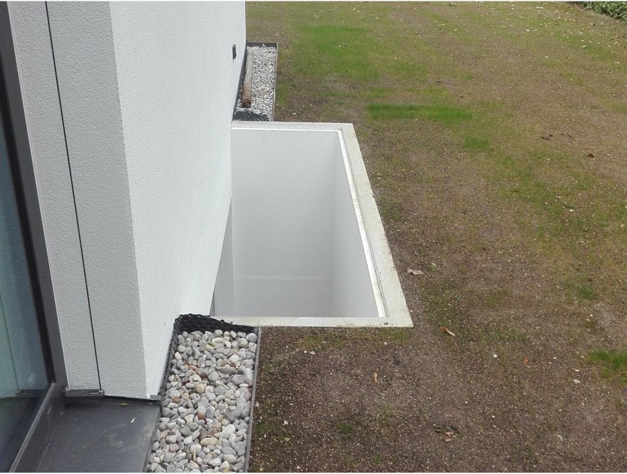 Betonlichtschacht Einbau fertiges Wohnhaus